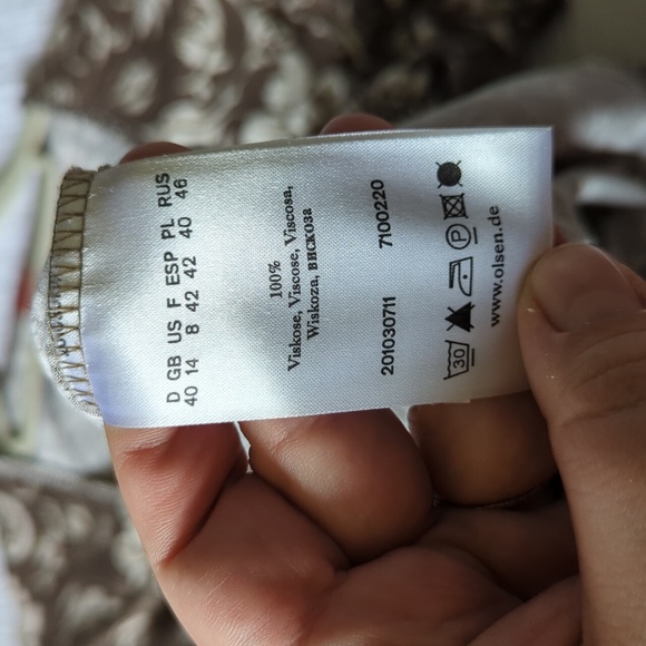 Brown/Cream Floral Tshirt with Cute Glitter Collar Detail & Waist Ruching - Picture 4 of 7